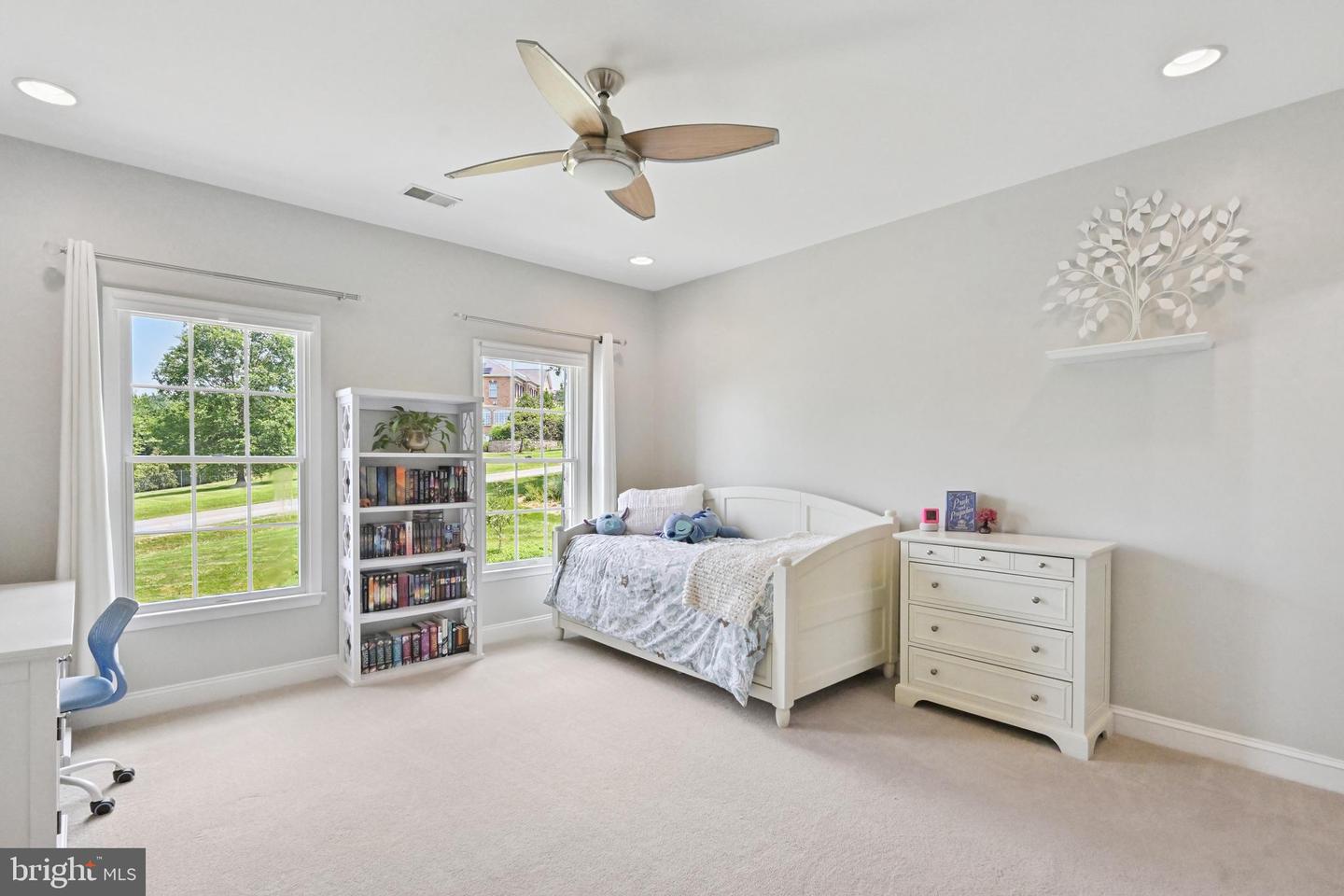 40623 CANONGATE DR, LEESBURG, Virginia 20175, 4 Bedrooms Bedrooms, ,5 BathroomsBathrooms,Residential,For sale,40623 CANONGATE DR,VALO2100772 MLS # VALO2100772