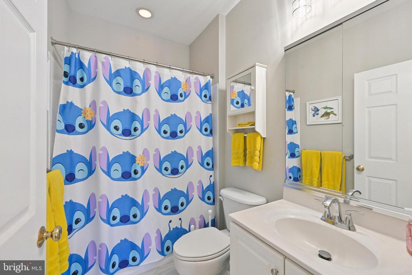 40623 CANONGATE DR, LEESBURG, Virginia 20175, 4 Bedrooms Bedrooms, ,5 BathroomsBathrooms,Residential,For sale,40623 CANONGATE DR,VALO2100772 MLS # VALO2100772