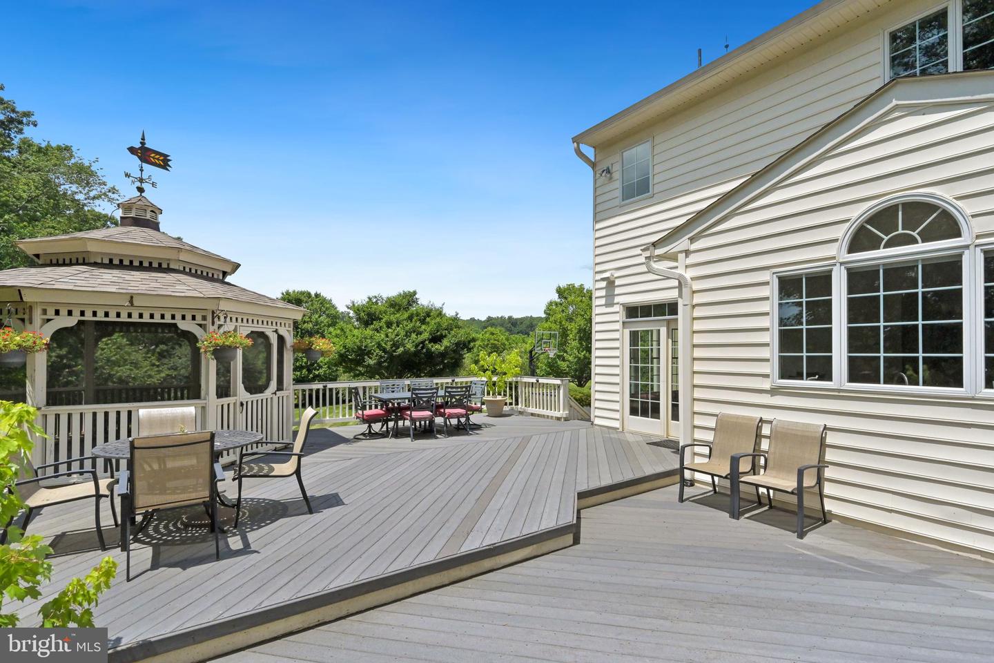 40623 CANONGATE DR, LEESBURG, Virginia 20175, 4 Bedrooms Bedrooms, ,5 BathroomsBathrooms,Residential,For sale,40623 CANONGATE DR,VALO2100772 MLS # VALO2100772