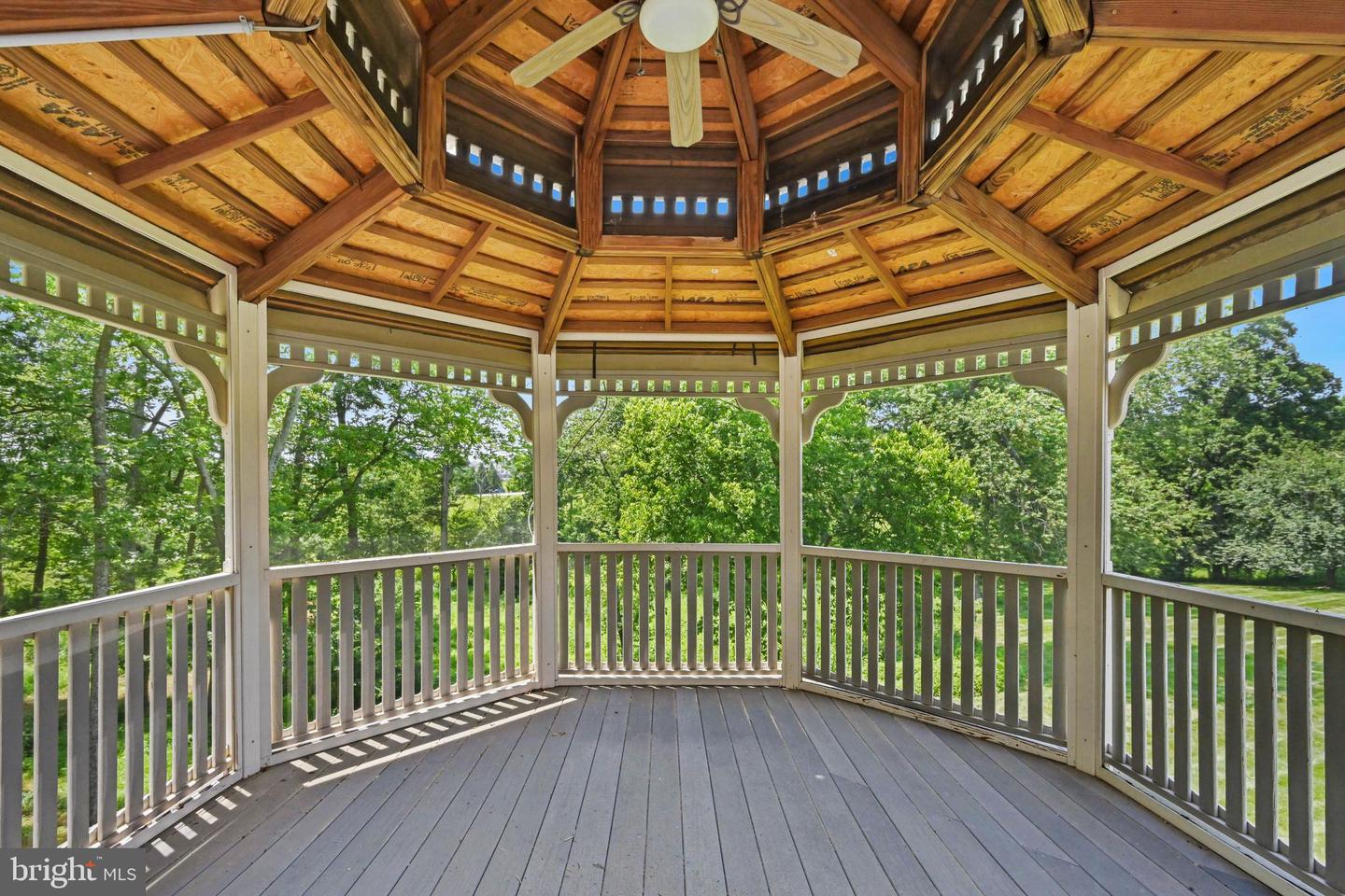 40623 CANONGATE DR, LEESBURG, Virginia 20175, 4 Bedrooms Bedrooms, ,5 BathroomsBathrooms,Residential,For sale,40623 CANONGATE DR,VALO2100772 MLS # VALO2100772