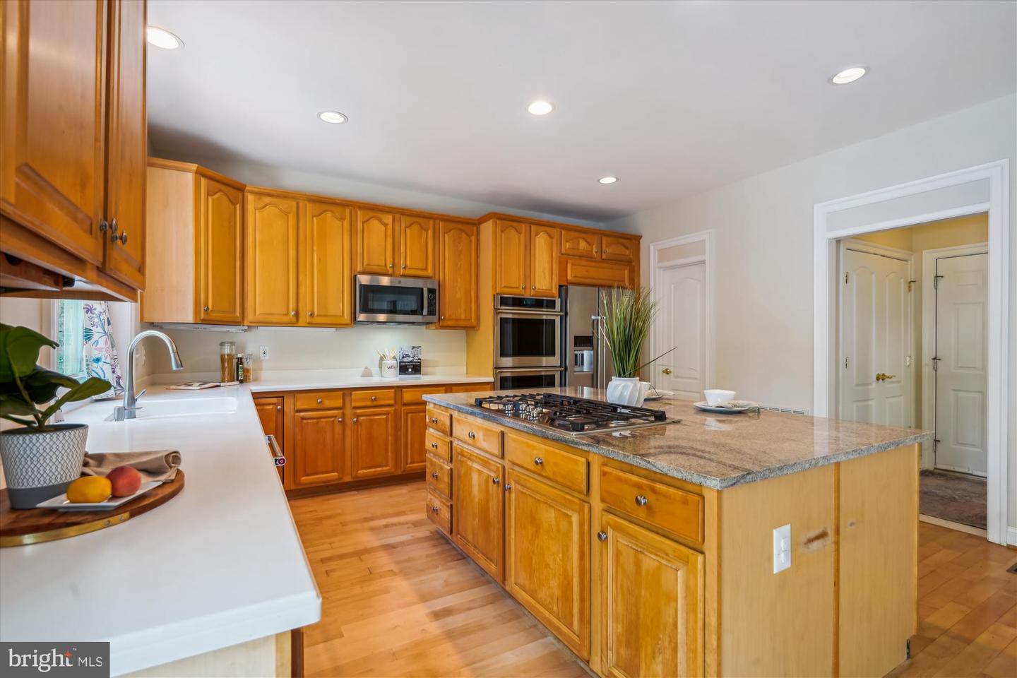 3206 WHEATLAND FARMS DR, OAKTON, Virginia 22124, 5 Bedrooms Bedrooms, ,4 BathroomsBathrooms,Residential,For sale,3206 WHEATLAND FARMS DR,VAFX2252656 MLS # VAFX2252656