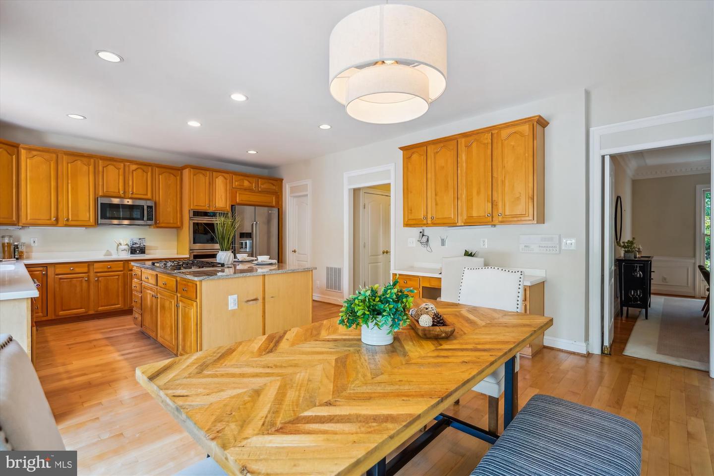3206 WHEATLAND FARMS DR, OAKTON, Virginia 22124, 5 Bedrooms Bedrooms, ,4 BathroomsBathrooms,Residential,For sale,3206 WHEATLAND FARMS DR,VAFX2252656 MLS # VAFX2252656