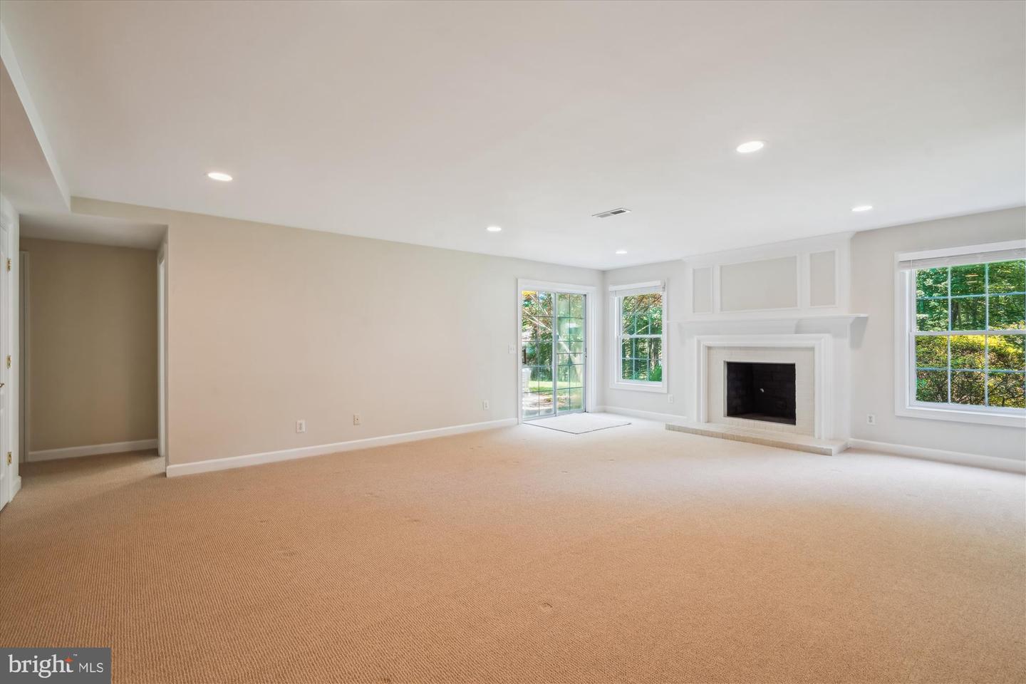 3206 WHEATLAND FARMS DR, OAKTON, Virginia 22124, 5 Bedrooms Bedrooms, ,4 BathroomsBathrooms,Residential,For sale,3206 WHEATLAND FARMS DR,VAFX2252656 MLS # VAFX2252656