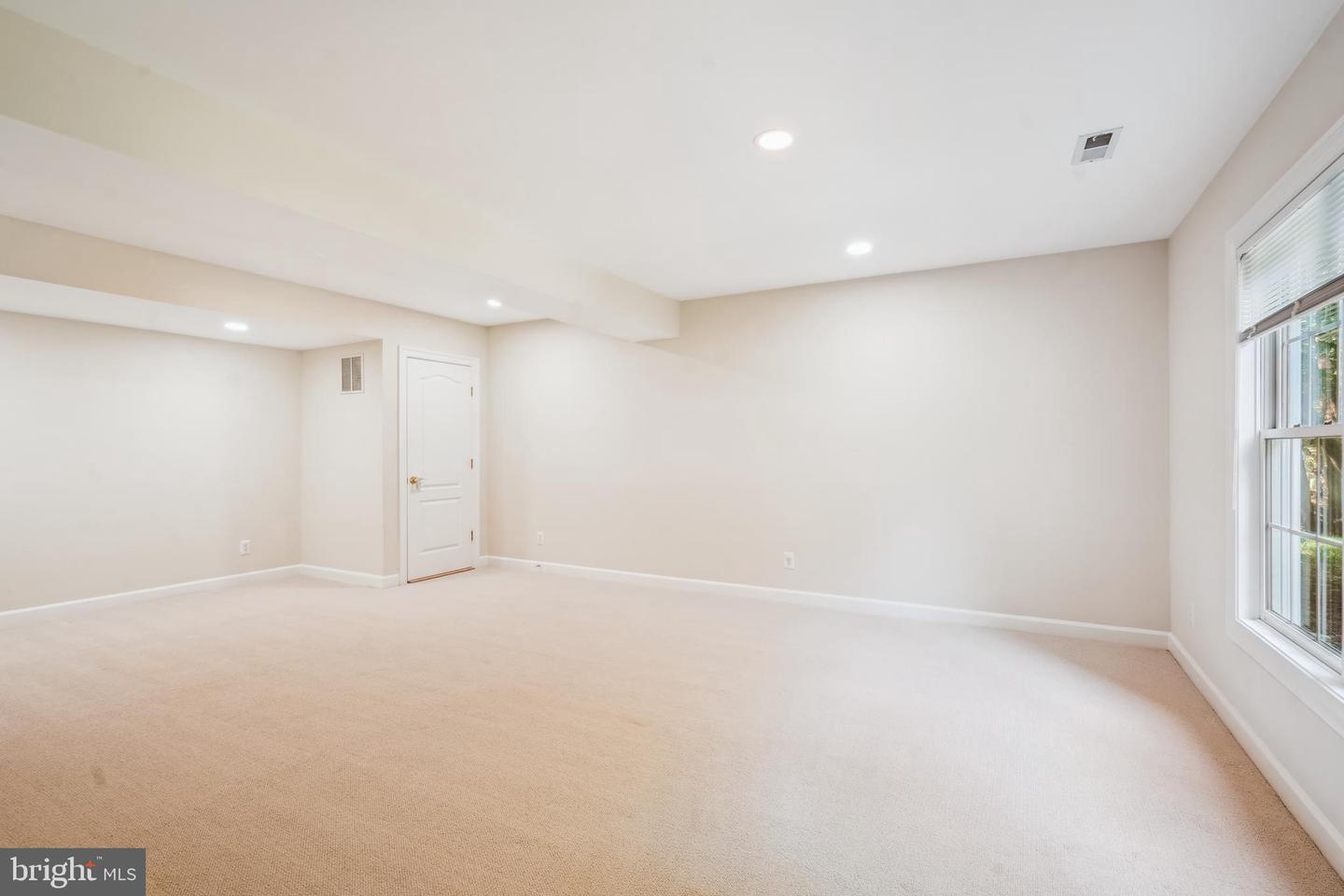 3206 WHEATLAND FARMS DR, OAKTON, Virginia 22124, 5 Bedrooms Bedrooms, ,4 BathroomsBathrooms,Residential,For sale,3206 WHEATLAND FARMS DR,VAFX2252656 MLS # VAFX2252656
