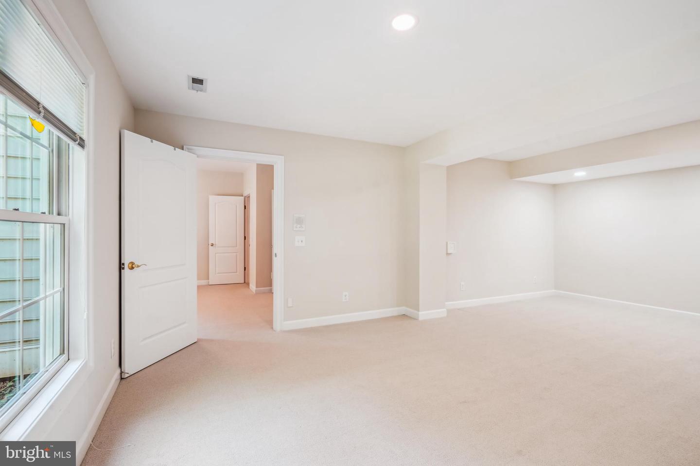 3206 WHEATLAND FARMS DR, OAKTON, Virginia 22124, 5 Bedrooms Bedrooms, ,4 BathroomsBathrooms,Residential,For sale,3206 WHEATLAND FARMS DR,VAFX2252656 MLS # VAFX2252656