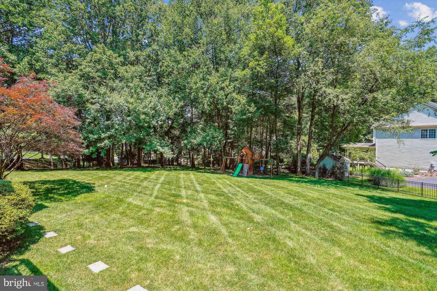 3206 WHEATLAND FARMS DR, OAKTON, Virginia 22124, 5 Bedrooms Bedrooms, ,4 BathroomsBathrooms,Residential,For sale,3206 WHEATLAND FARMS DR,VAFX2252656 MLS # VAFX2252656