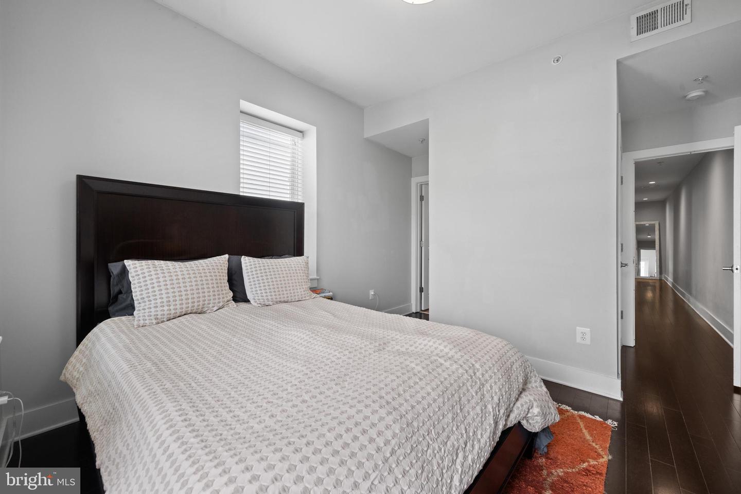 1812 NORTH CAPITOL ST NW #302, WASHINGTON, District Of Columbia 20002, 2 Bedrooms Bedrooms, ,2 BathroomsBathrooms,Residential,For sale,1812 NORTH CAPITOL ST NW #302,DCDC2208470 MLS # DCDC2208470