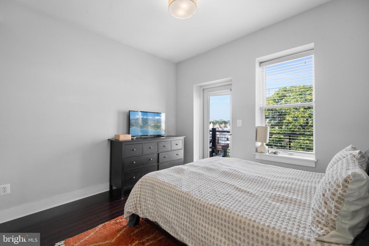 1812 NORTH CAPITOL ST NW #302, WASHINGTON, District Of Columbia 20002, 2 Bedrooms Bedrooms, ,2 BathroomsBathrooms,Residential,For sale,1812 NORTH CAPITOL ST NW #302,DCDC2208470 MLS # DCDC2208470