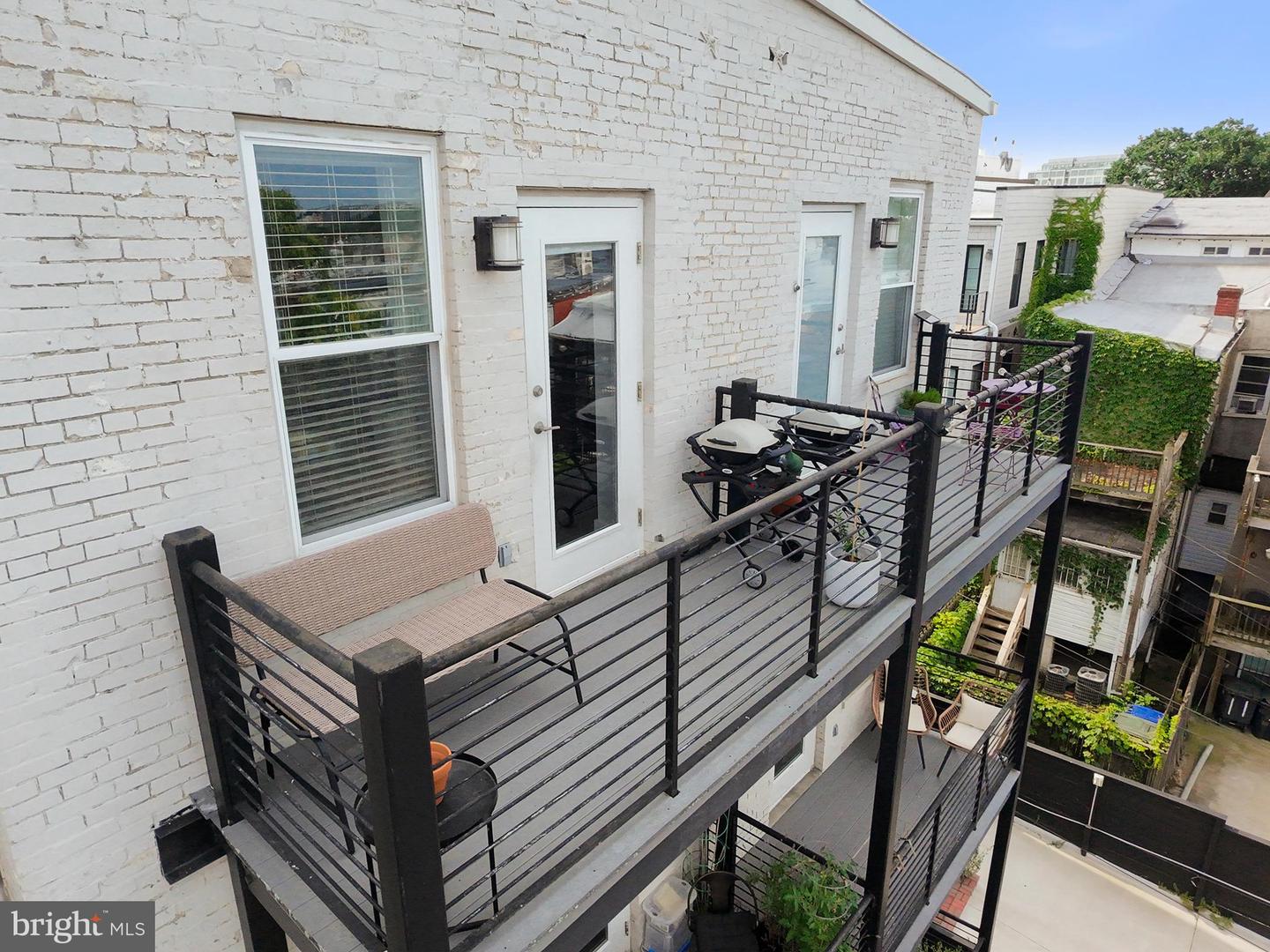 1812 NORTH CAPITOL ST NW #302, WASHINGTON, District Of Columbia 20002, 2 Bedrooms Bedrooms, ,2 BathroomsBathrooms,Residential,For sale,1812 NORTH CAPITOL ST NW #302,DCDC2208470 MLS # DCDC2208470
