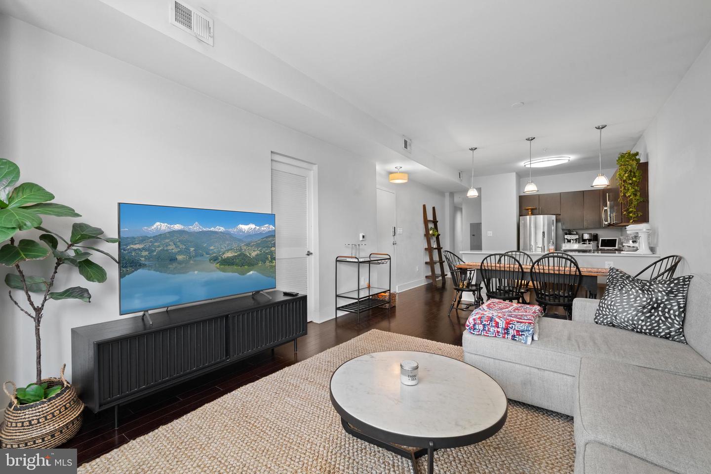 1812 NORTH CAPITOL ST NW #302, WASHINGTON, District Of Columbia 20002, 2 Bedrooms Bedrooms, ,2 BathroomsBathrooms,Residential,For sale,1812 NORTH CAPITOL ST NW #302,DCDC2208470 MLS # DCDC2208470