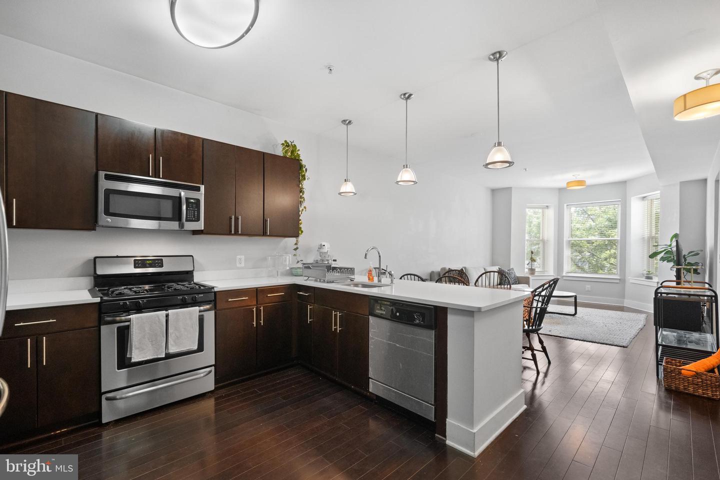 1812 NORTH CAPITOL ST NW #302, WASHINGTON, District Of Columbia 20002, 2 Bedrooms Bedrooms, ,2 BathroomsBathrooms,Residential,For sale,1812 NORTH CAPITOL ST NW #302,DCDC2208470 MLS # DCDC2208470