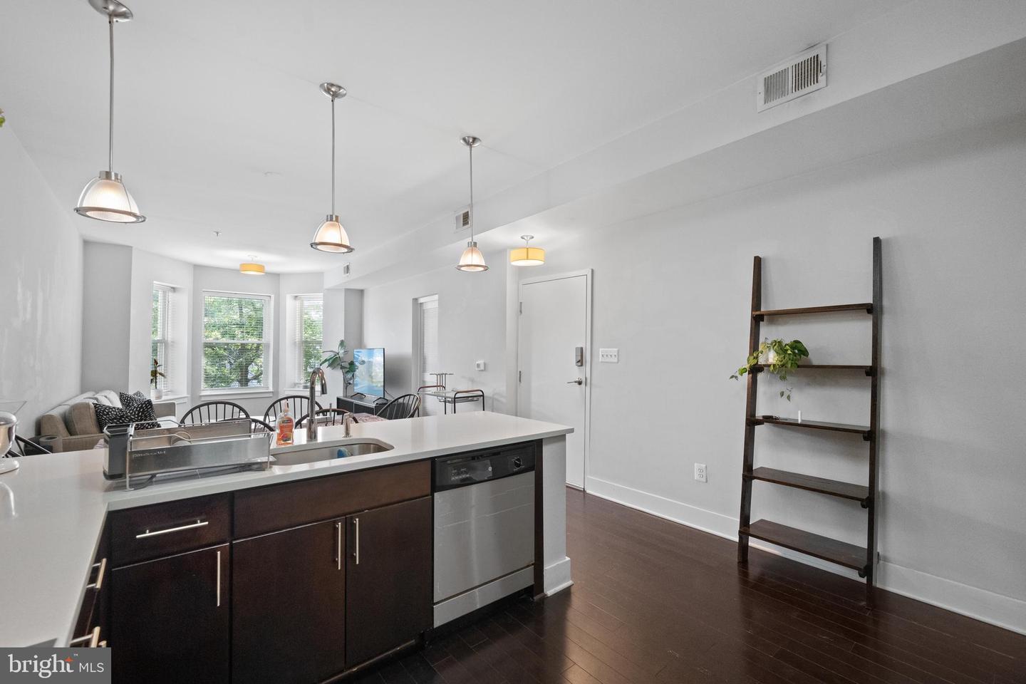1812 NORTH CAPITOL ST NW #302, WASHINGTON, District Of Columbia 20002, 2 Bedrooms Bedrooms, ,2 BathroomsBathrooms,Residential,For sale,1812 NORTH CAPITOL ST NW #302,DCDC2208470 MLS # DCDC2208470