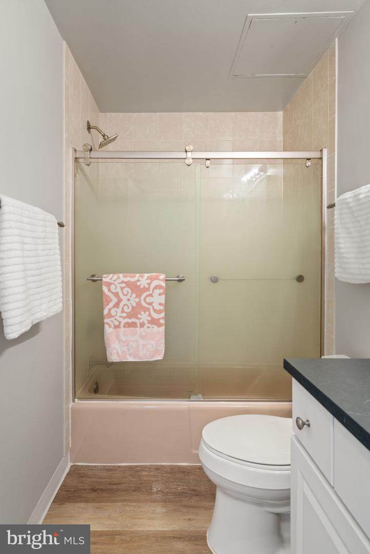 1200 N NASH ST N #1125, ARLINGTON, Virginia 22209, 2 Bedrooms Bedrooms, ,2 BathroomsBathrooms,Residential,For sale,1200 N NASH ST N #1125,VAAR2060010 MLS # VAAR2060010