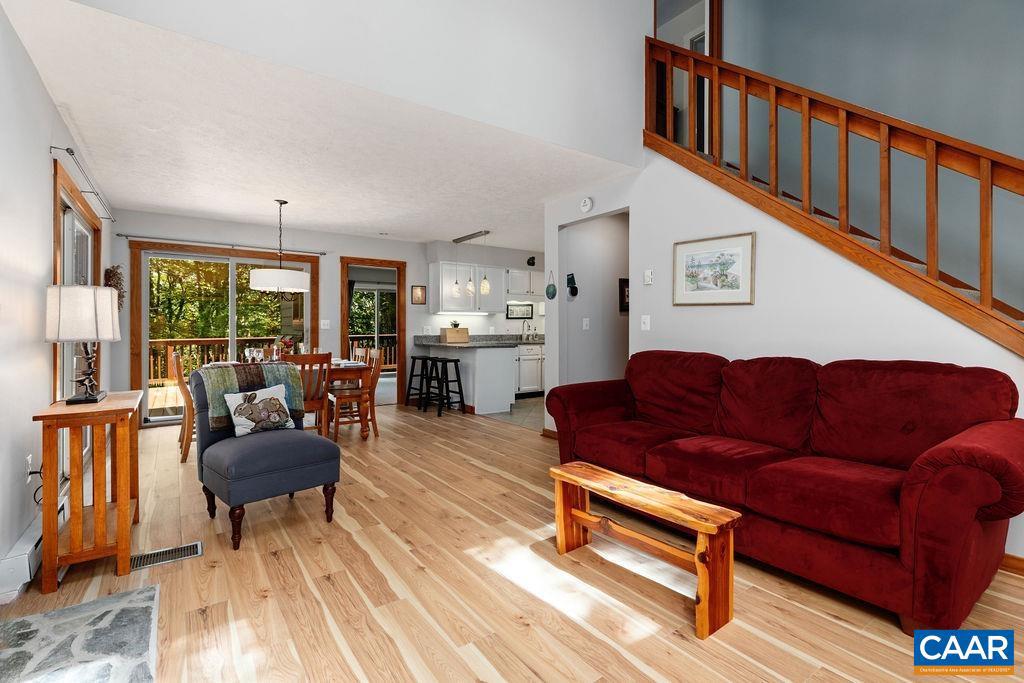 475 EAST CATOCTIN DR, WINTERGREEN RESORT, Virginia 22967, 3 Bedrooms Bedrooms, ,3 BathroomsBathrooms,Residential,For sale,475 EAST CATOCTIN DR,666264 MLS # 666264