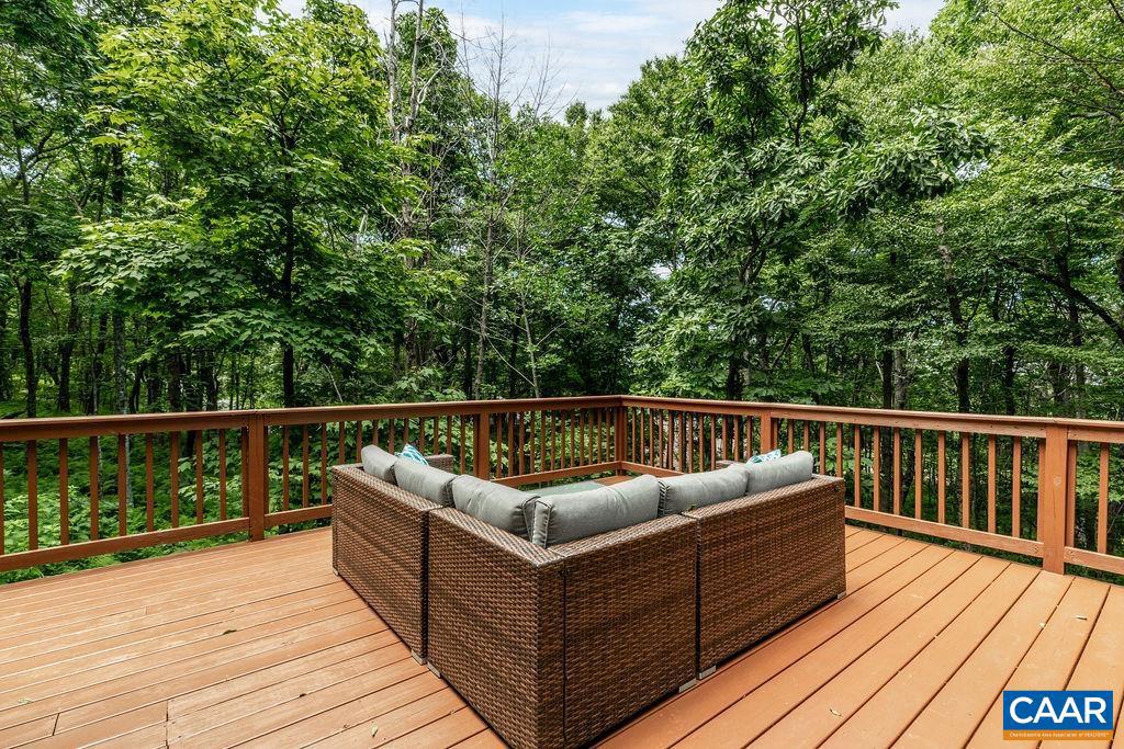 475 EAST CATOCTIN DR, WINTERGREEN RESORT, Virginia 22967, 3 Bedrooms Bedrooms, ,3 BathroomsBathrooms,Residential,For sale,475 EAST CATOCTIN DR,666264 MLS # 666264