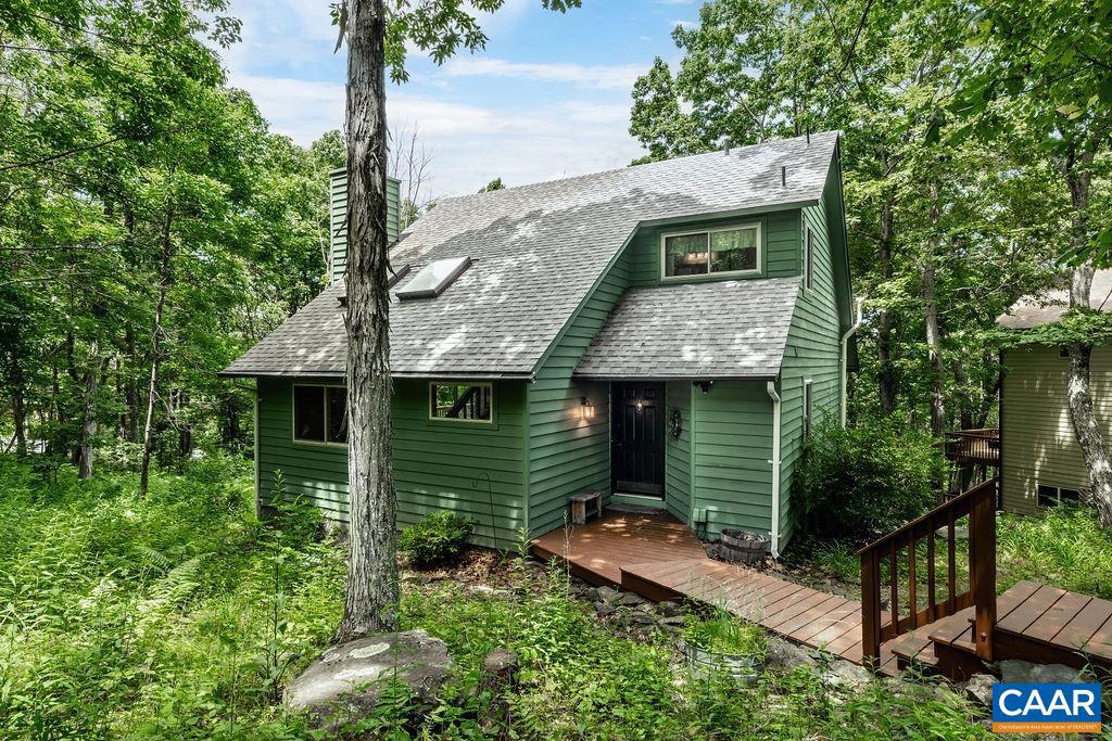 475 EAST CATOCTIN DR, WINTERGREEN RESORT, Virginia 22967, 3 Bedrooms Bedrooms, ,3 BathroomsBathrooms,Residential,For sale,475 EAST CATOCTIN DR,666264 MLS # 666264