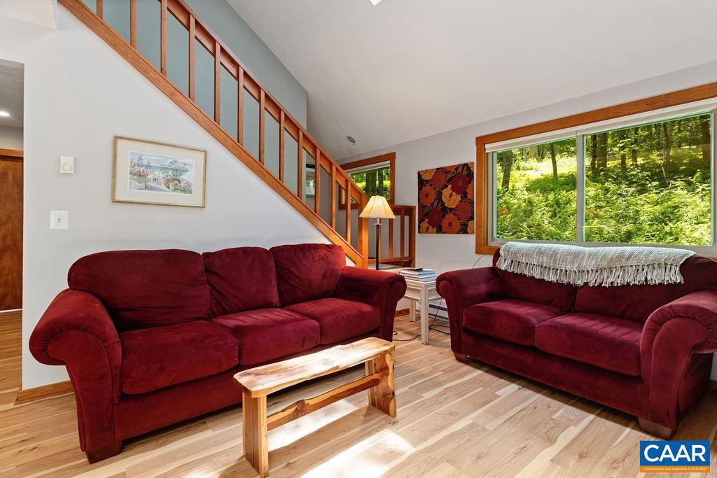 475 EAST CATOCTIN DR, WINTERGREEN RESORT, Virginia 22967, 3 Bedrooms Bedrooms, ,3 BathroomsBathrooms,Residential,For sale,475 EAST CATOCTIN DR,666264 MLS # 666264