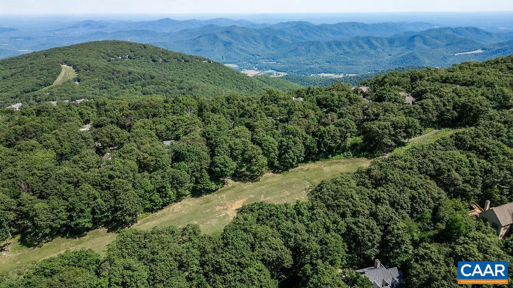 475 EAST CATOCTIN DR, WINTERGREEN RESORT, Virginia 22967, 3 Bedrooms Bedrooms, ,3 BathroomsBathrooms,Residential,For sale,475 EAST CATOCTIN DR,666264 MLS # 666264