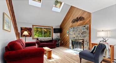 475 EAST CATOCTIN DR, WINTERGREEN RESORT, Virginia 22967, 3 Bedrooms Bedrooms, ,3 BathroomsBathrooms,Residential,For sale,475 EAST CATOCTIN DR,666264 MLS # 666264