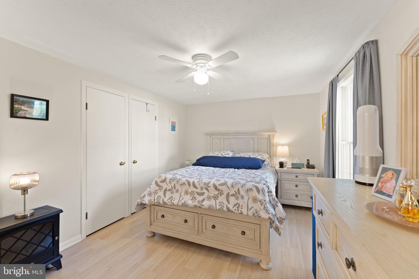 209 RECTOR ST, STERLING, Virginia 20164, 4 Bedrooms Bedrooms, ,2 BathroomsBathrooms,Residential,For sale,209 RECTOR ST,VALO2100888 MLS # VALO2100888