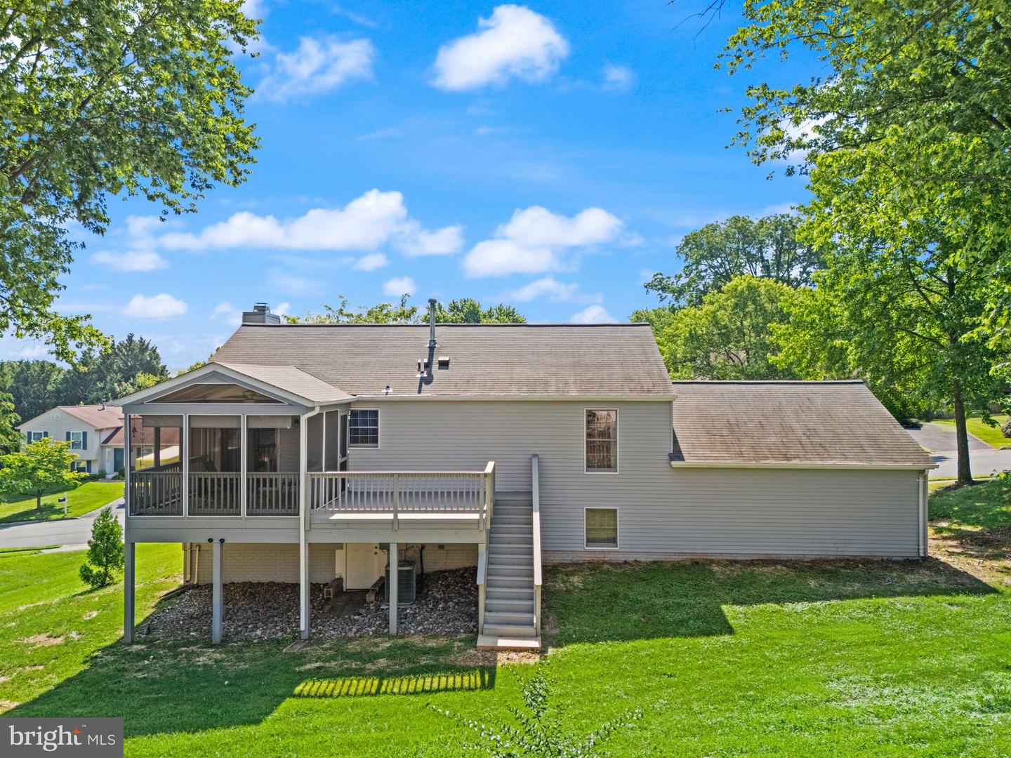 209 RECTOR ST, STERLING, Virginia 20164, 4 Bedrooms Bedrooms, ,2 BathroomsBathrooms,Residential,For sale,209 RECTOR ST,VALO2100888 MLS # VALO2100888