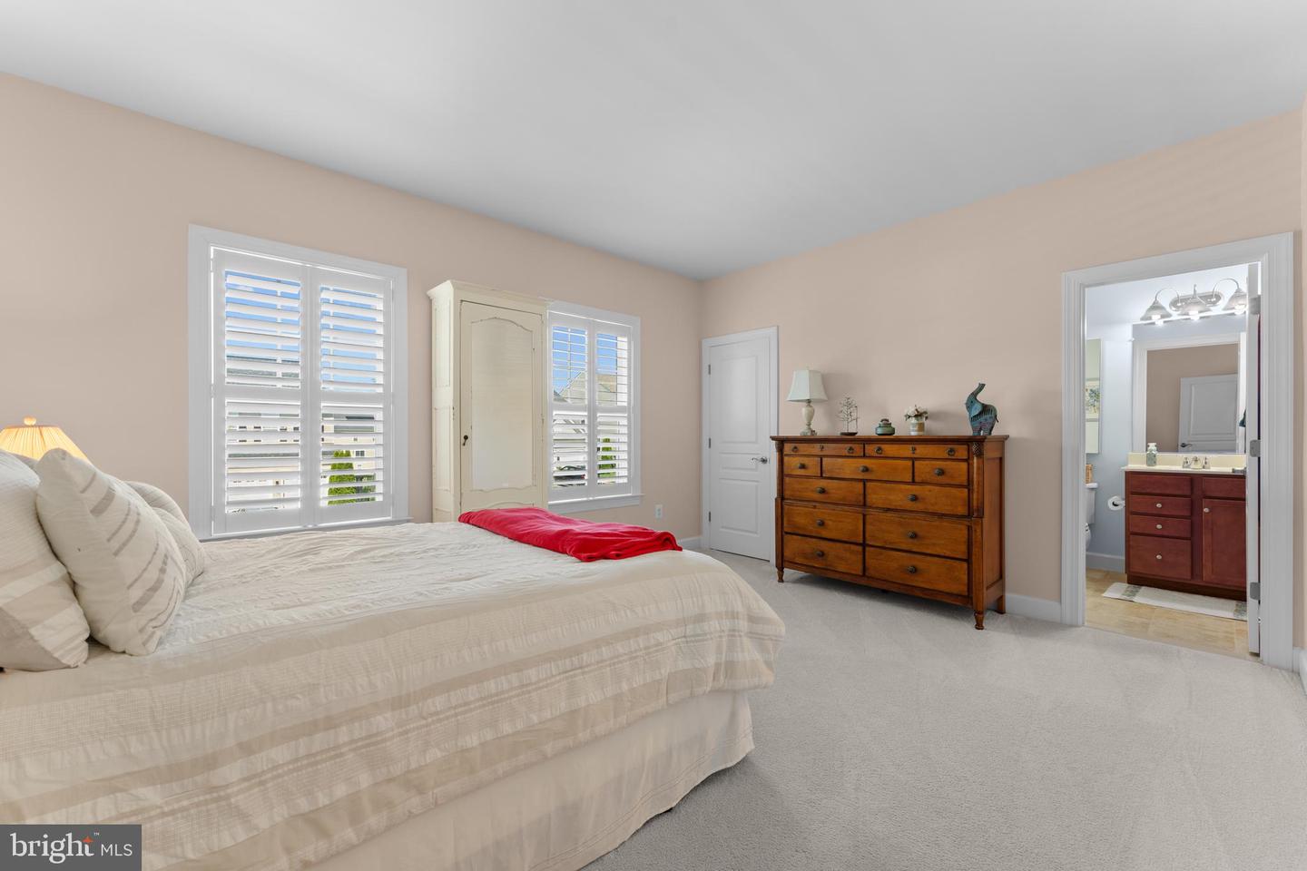 15094 ADDISON LN, WOODBRIDGE, Virginia 22193, 5 Bedrooms Bedrooms, ,4 BathroomsBathrooms,Residential,For sale,15094 ADDISON LN,VAPW2098424 MLS # VAPW2098424
