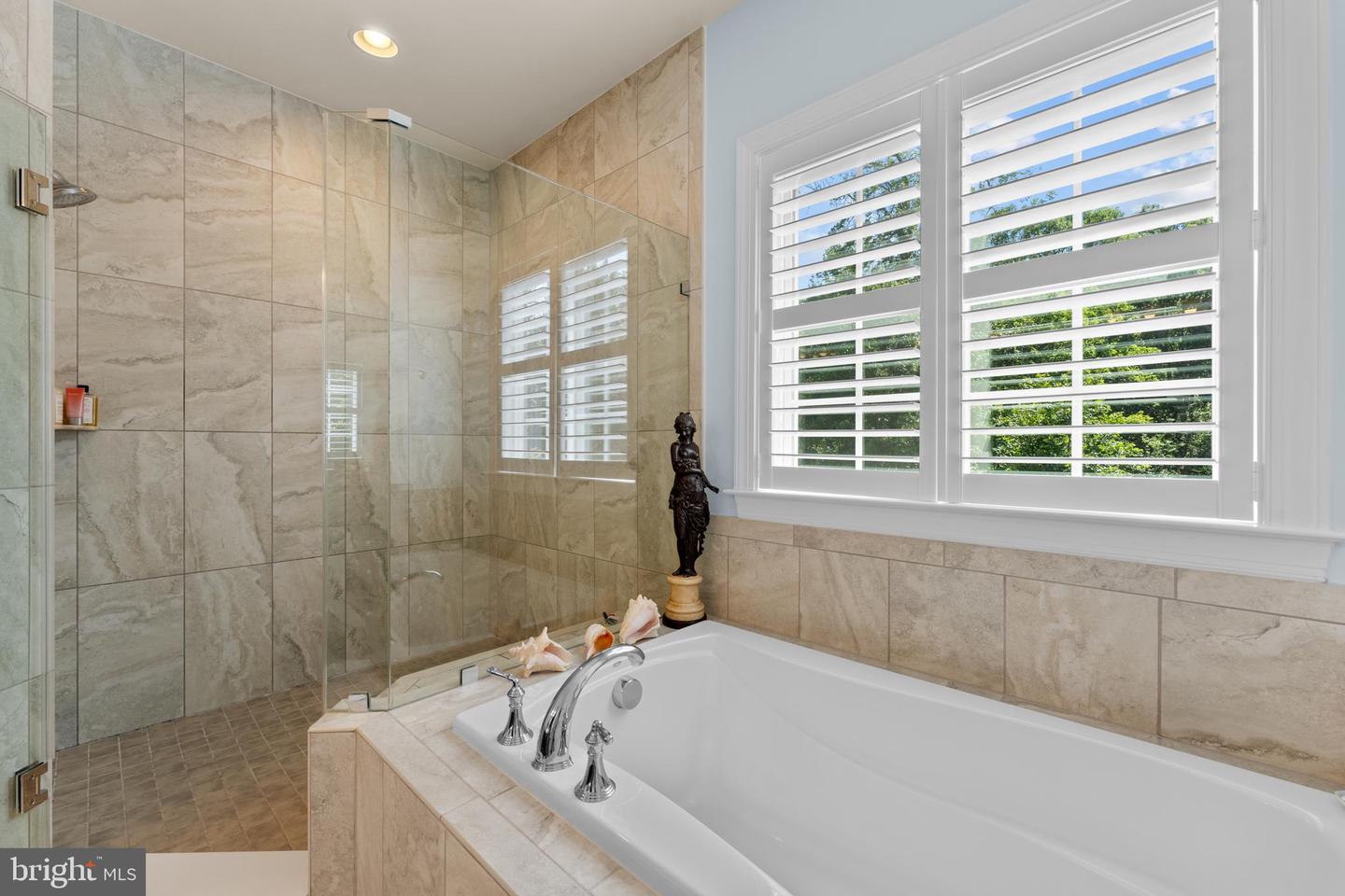 15094 ADDISON LN, WOODBRIDGE, Virginia 22193, 5 Bedrooms Bedrooms, ,4 BathroomsBathrooms,Residential,For sale,15094 ADDISON LN,VAPW2098424 MLS # VAPW2098424
