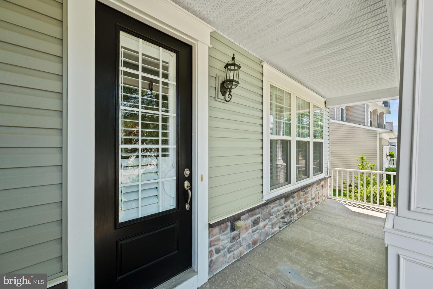 15094 ADDISON LN, WOODBRIDGE, Virginia 22193, 5 Bedrooms Bedrooms, ,4 BathroomsBathrooms,Residential,For sale,15094 ADDISON LN,VAPW2098424 MLS # VAPW2098424