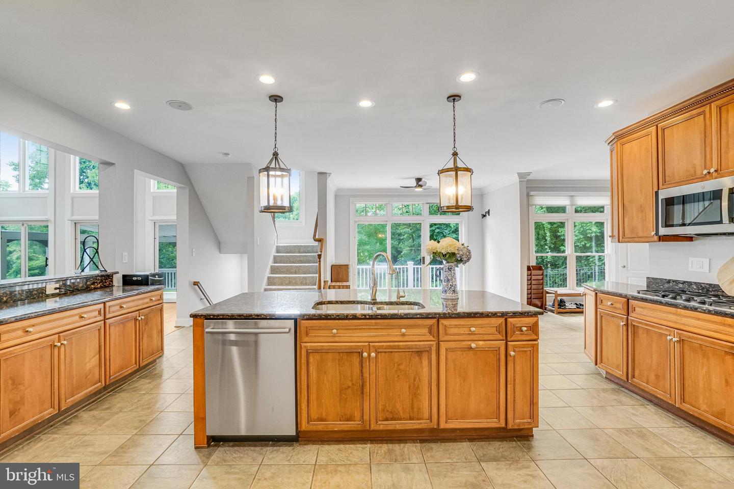 3013 ROSE CREEK CT, OAKTON, Virginia 22124, 4 Bedrooms Bedrooms, 21 Rooms Rooms,4 BathroomsBathrooms,Residential,For sale,3013 ROSE CREEK CT,VAFX2253034 MLS # VAFX2253034