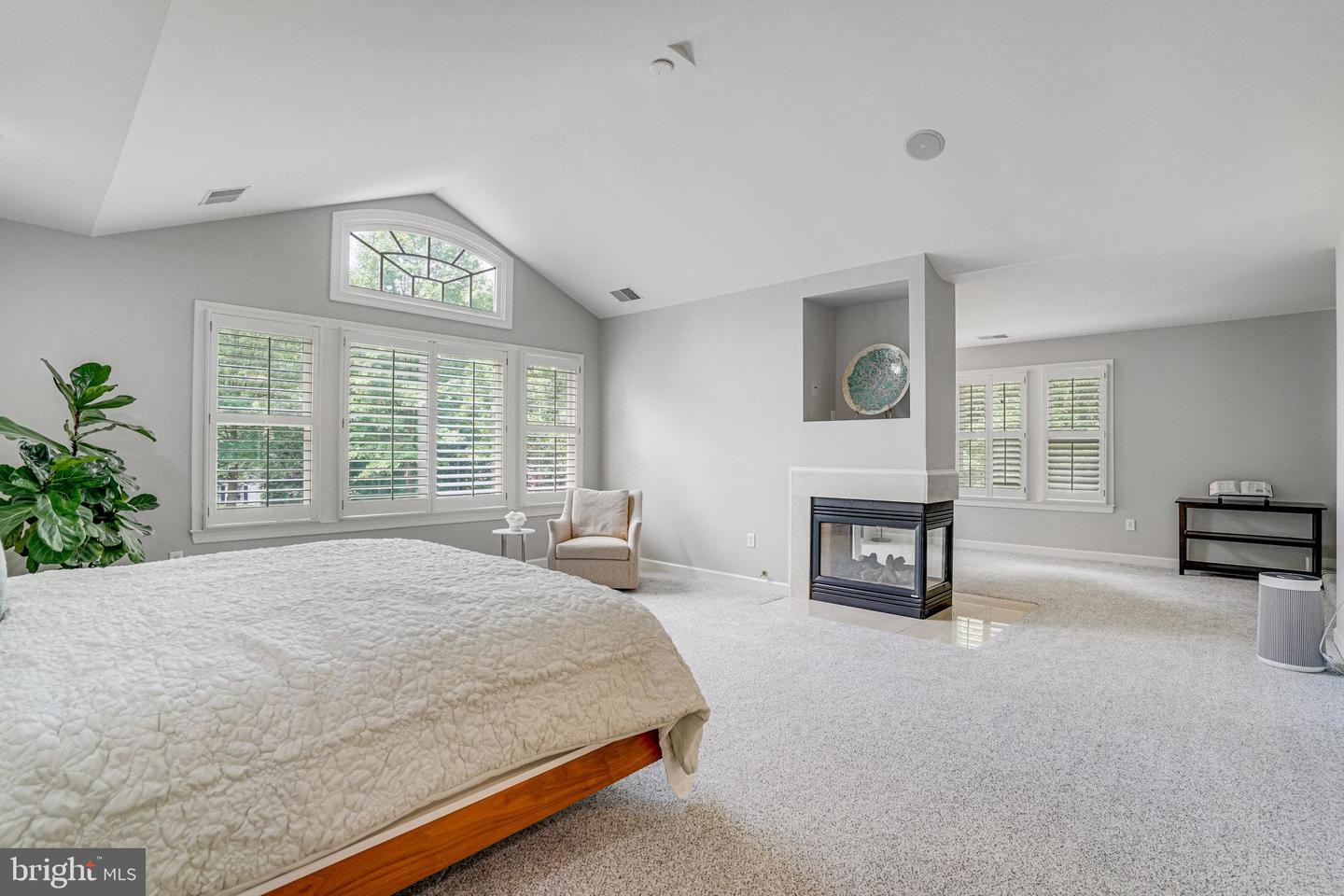 3013 ROSE CREEK CT, OAKTON, Virginia 22124, 4 Bedrooms Bedrooms, 21 Rooms Rooms,4 BathroomsBathrooms,Residential,For sale,3013 ROSE CREEK CT,VAFX2253034 MLS # VAFX2253034