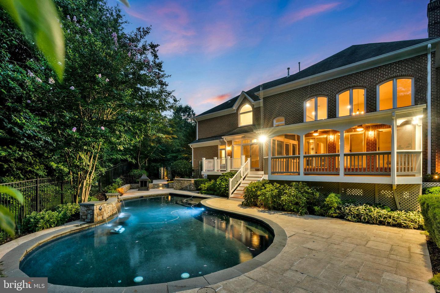 3013 ROSE CREEK CT, OAKTON, Virginia 22124, 4 Bedrooms Bedrooms, 21 Rooms Rooms,4 BathroomsBathrooms,Residential,For sale,3013 ROSE CREEK CT,VAFX2253034 MLS # VAFX2253034