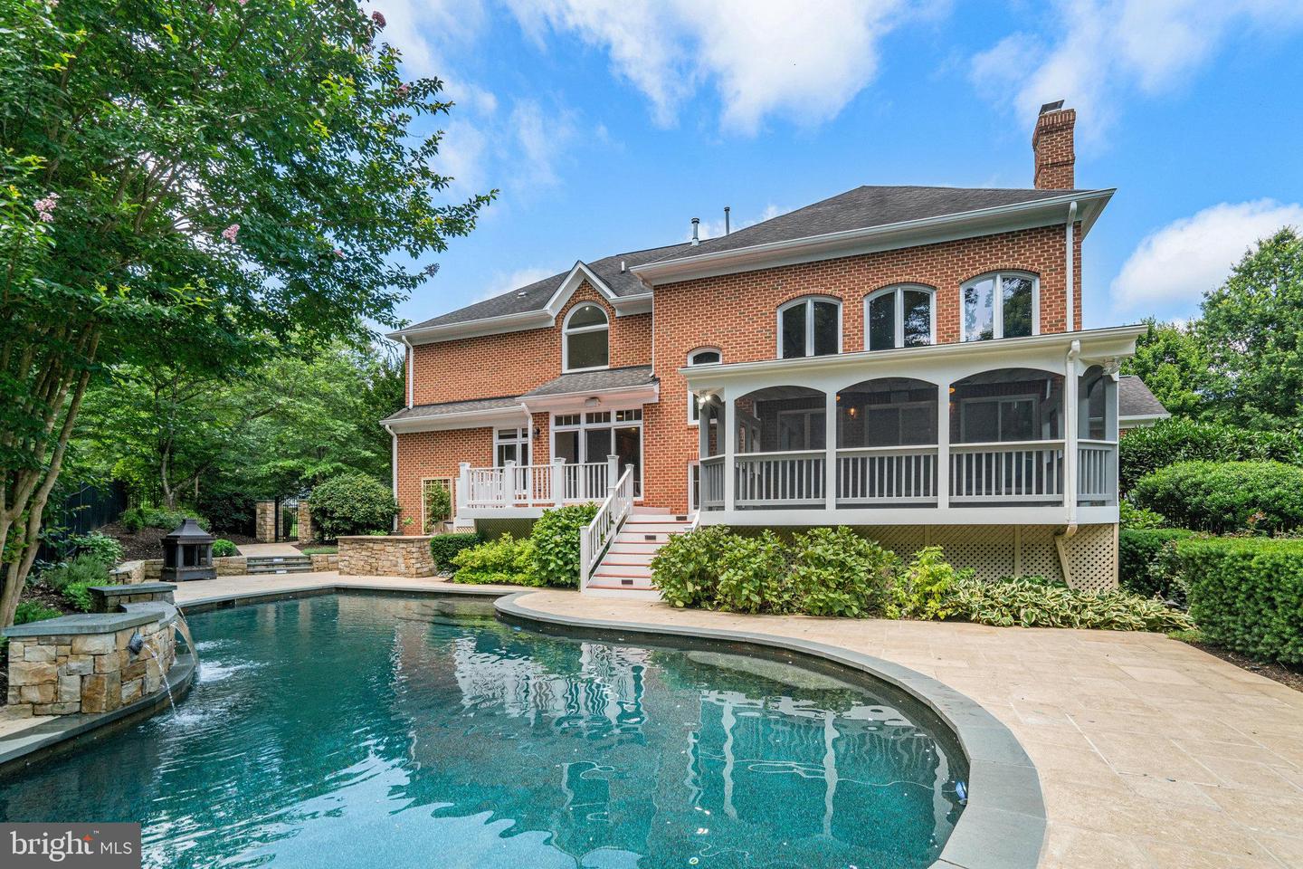 3013 ROSE CREEK CT, OAKTON, Virginia 22124, 4 Bedrooms Bedrooms, 21 Rooms Rooms,4 BathroomsBathrooms,Residential,For sale,3013 ROSE CREEK CT,VAFX2253034 MLS # VAFX2253034