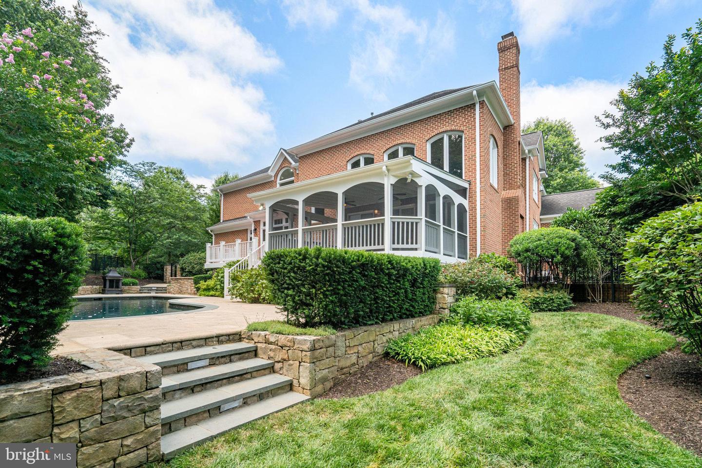 3013 ROSE CREEK CT, OAKTON, Virginia 22124, 4 Bedrooms Bedrooms, 21 Rooms Rooms,4 BathroomsBathrooms,Residential,For sale,3013 ROSE CREEK CT,VAFX2253034 MLS # VAFX2253034