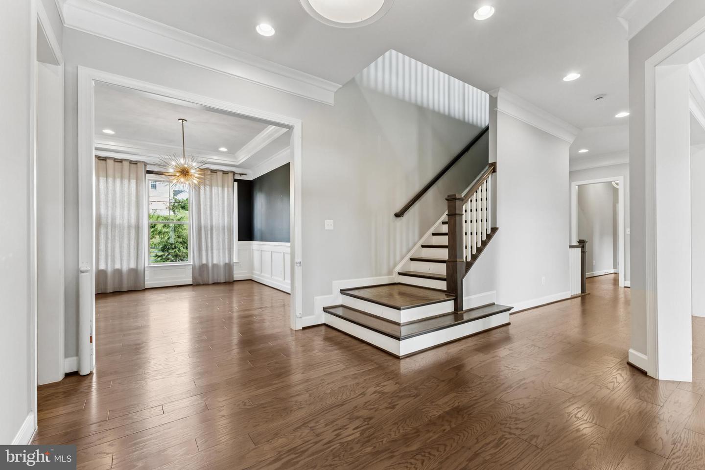26612 MARBURY ESTATES DR, CHANTILLY, Virginia 20152, 4 Bedrooms Bedrooms, ,5 BathroomsBathrooms,Residential,For sale,26612 MARBURY ESTATES DR,VALO2101040 MLS # VALO2101040