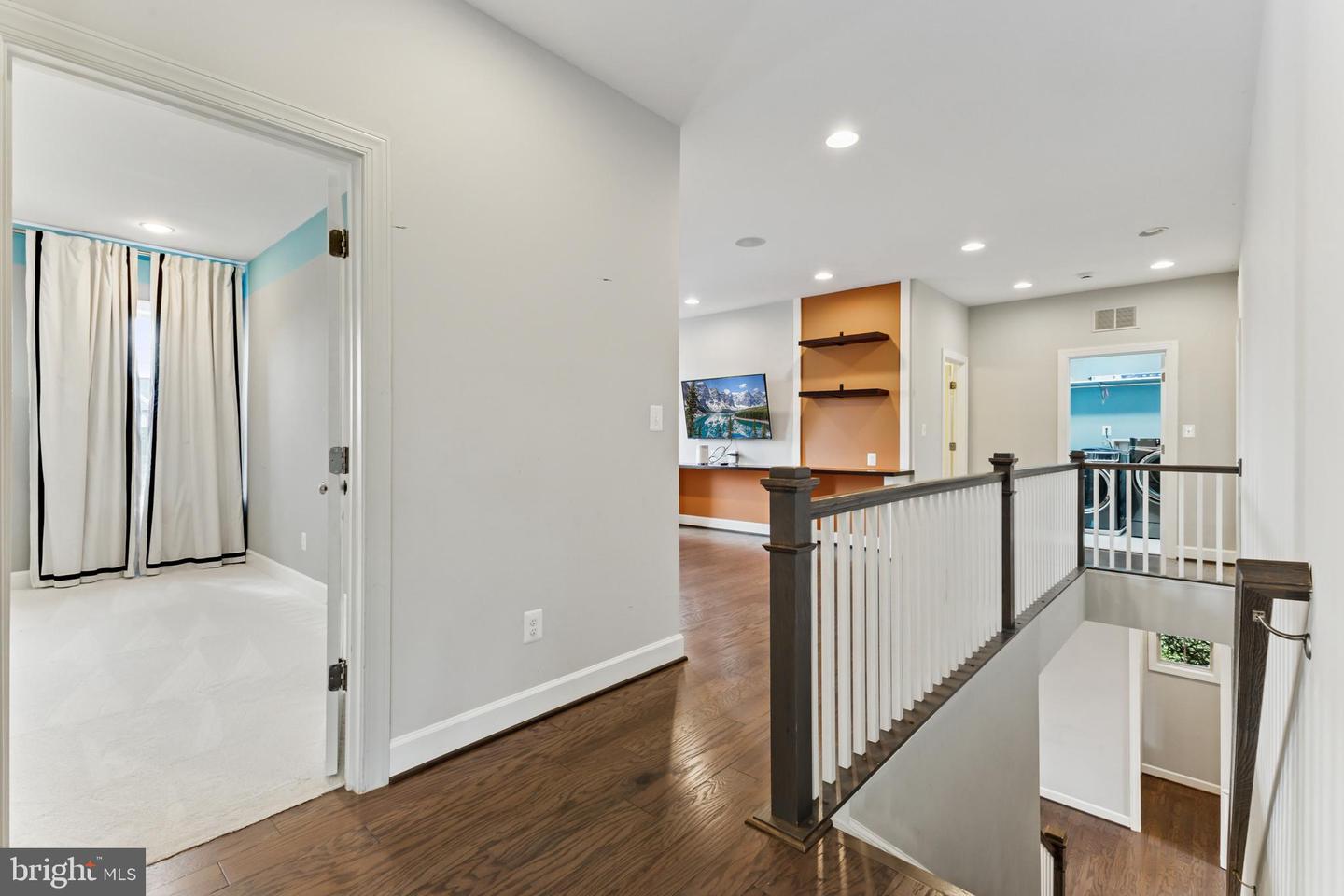 26612 MARBURY ESTATES DR, CHANTILLY, Virginia 20152, 4 Bedrooms Bedrooms, ,5 BathroomsBathrooms,Residential,For sale,26612 MARBURY ESTATES DR,VALO2101040 MLS # VALO2101040