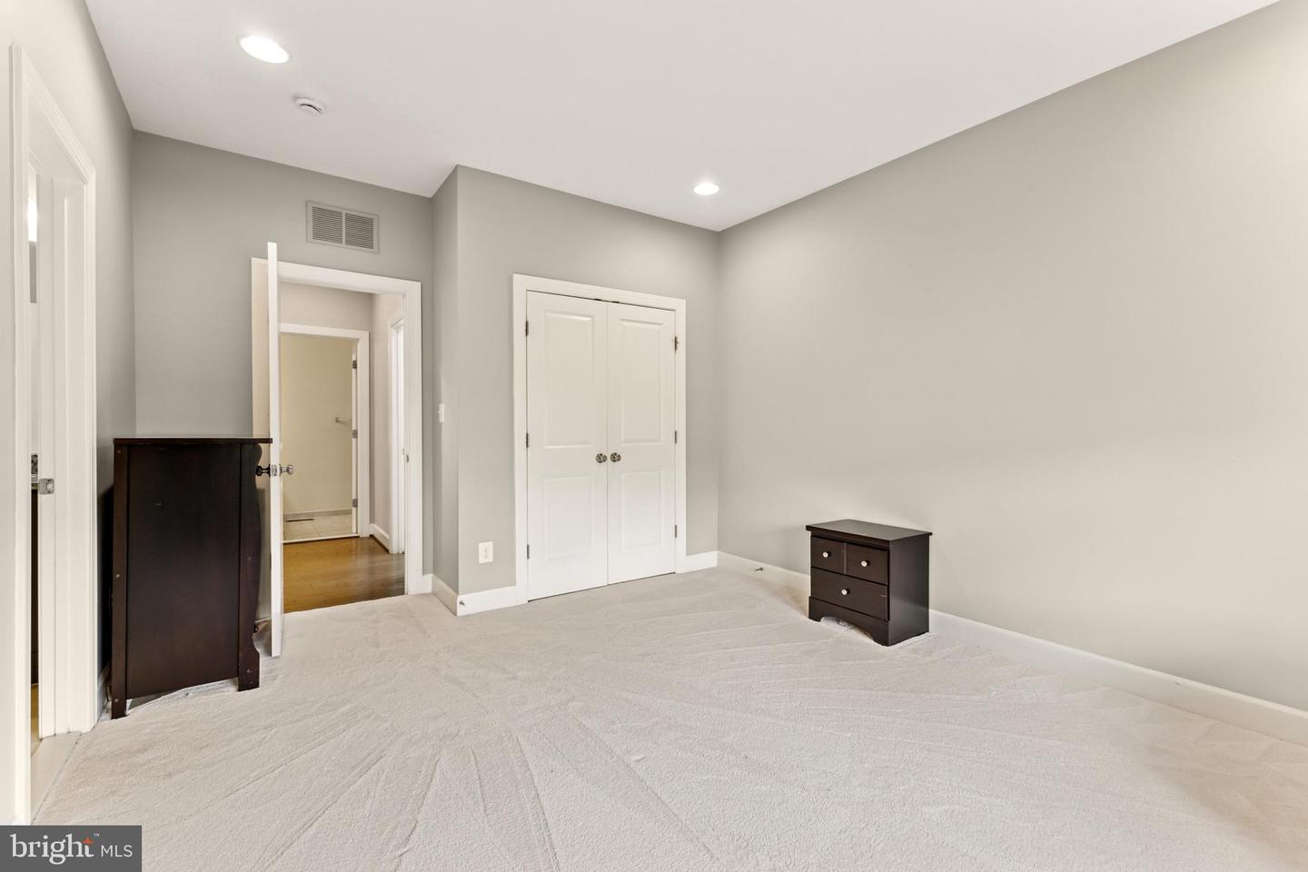26612 MARBURY ESTATES DR, CHANTILLY, Virginia 20152, 4 Bedrooms Bedrooms, ,5 BathroomsBathrooms,Residential,For sale,26612 MARBURY ESTATES DR,VALO2101040 MLS # VALO2101040