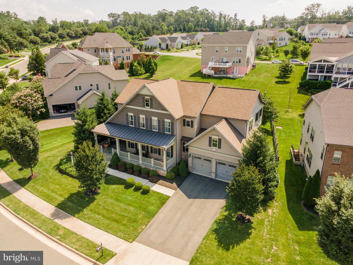 26612 MARBURY ESTATES DR, CHANTILLY, Virginia 20152, 4 Bedrooms Bedrooms, ,5 BathroomsBathrooms,Residential,For sale,26612 MARBURY ESTATES DR,VALO2101040 MLS # VALO2101040