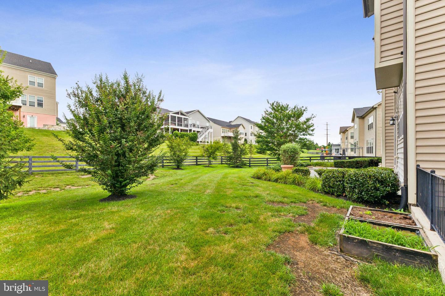 26612 MARBURY ESTATES DR, CHANTILLY, Virginia 20152, 4 Bedrooms Bedrooms, ,5 BathroomsBathrooms,Residential,For sale,26612 MARBURY ESTATES DR,VALO2101040 MLS # VALO2101040