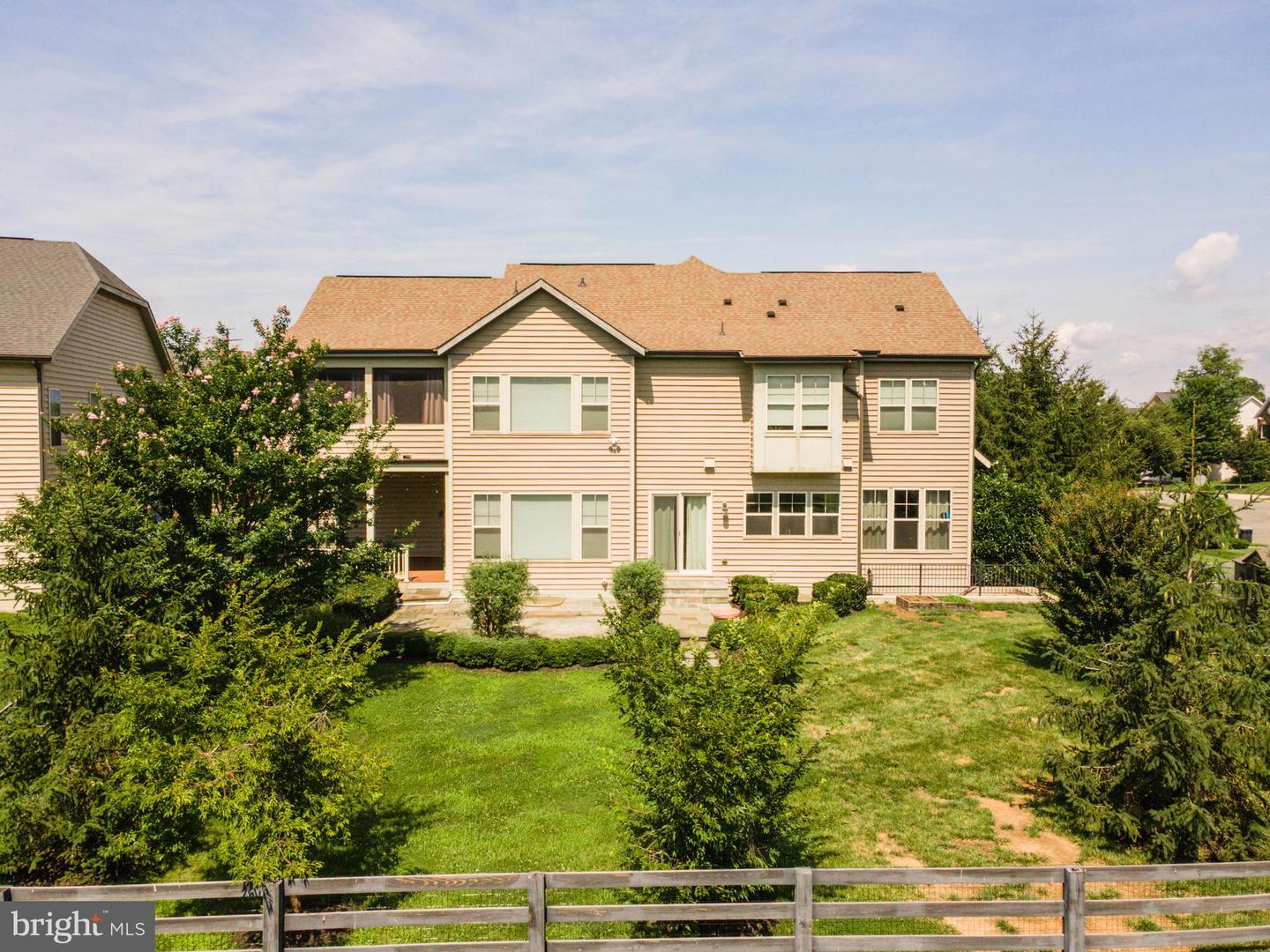 26612 MARBURY ESTATES DR, CHANTILLY, Virginia 20152, 4 Bedrooms Bedrooms, ,5 BathroomsBathrooms,Residential,For sale,26612 MARBURY ESTATES DR,VALO2101040 MLS # VALO2101040