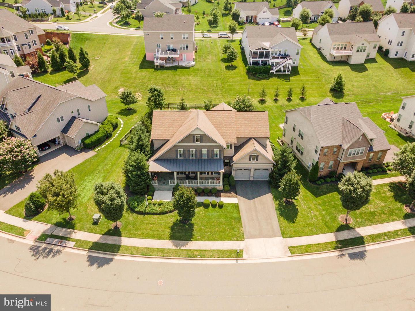 26612 MARBURY ESTATES DR, CHANTILLY, Virginia 20152, 4 Bedrooms Bedrooms, ,5 BathroomsBathrooms,Residential,For sale,26612 MARBURY ESTATES DR,VALO2101040 MLS # VALO2101040