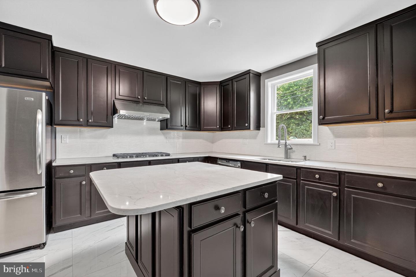 116 S PLEASANT VALLEY RD, WINCHESTER, Virginia 22601, 5 Bedrooms Bedrooms, ,2 BathroomsBathrooms,Residential,For sale,116 S PLEASANT VALLEY RD,VAWI2008632 MLS # VAWI2008632