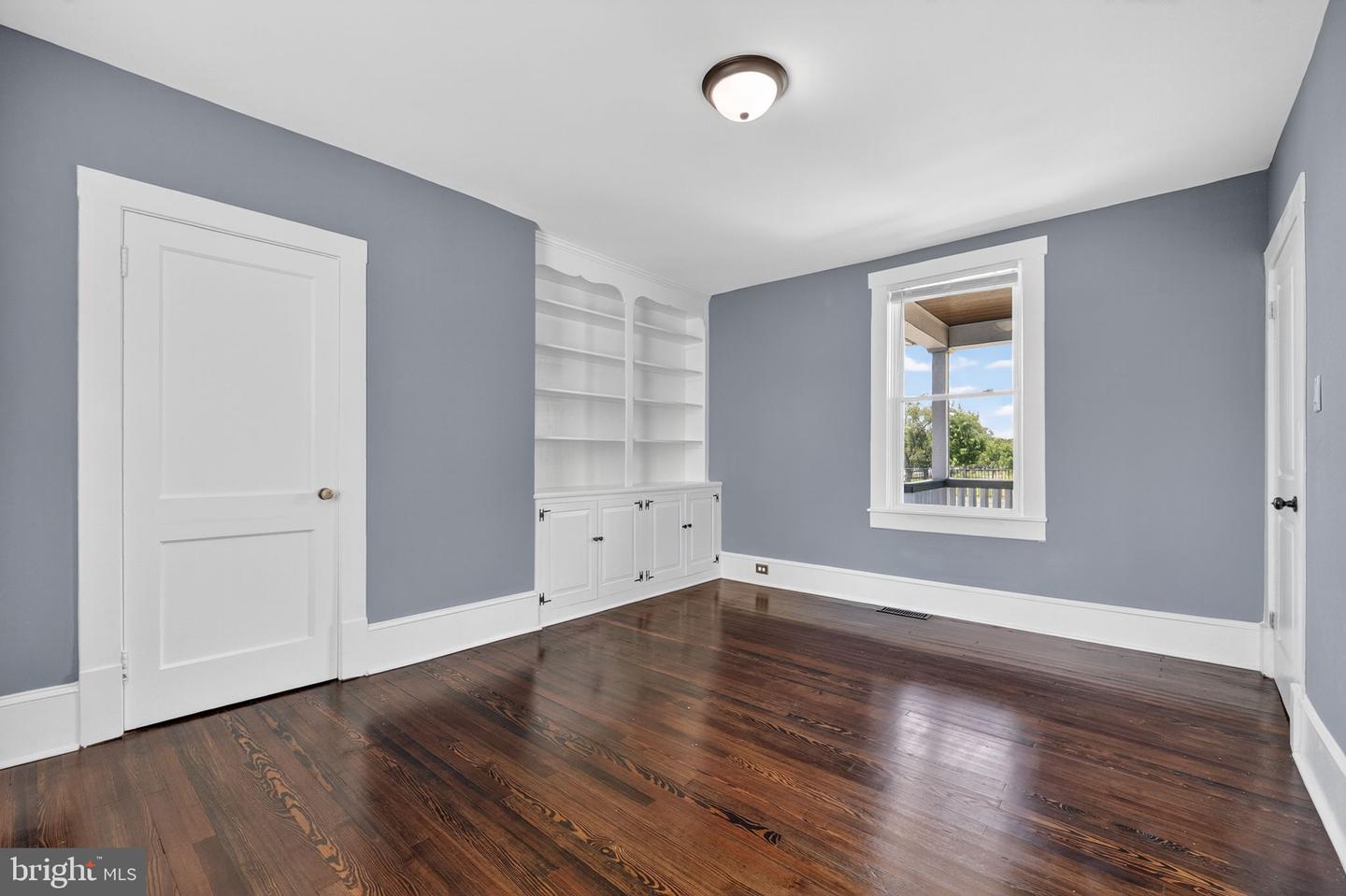 116 S PLEASANT VALLEY RD, WINCHESTER, Virginia 22601, 5 Bedrooms Bedrooms, ,2 BathroomsBathrooms,Residential,For sale,116 S PLEASANT VALLEY RD,VAWI2008632 MLS # VAWI2008632