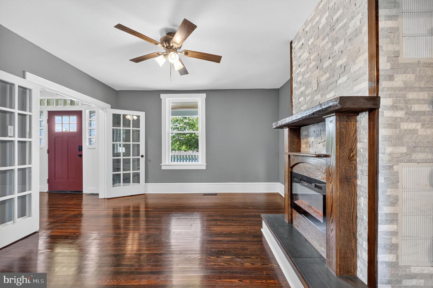 116 S PLEASANT VALLEY RD, WINCHESTER, Virginia 22601, 5 Bedrooms Bedrooms, ,2 BathroomsBathrooms,Residential,For sale,116 S PLEASANT VALLEY RD,VAWI2008632 MLS # VAWI2008632