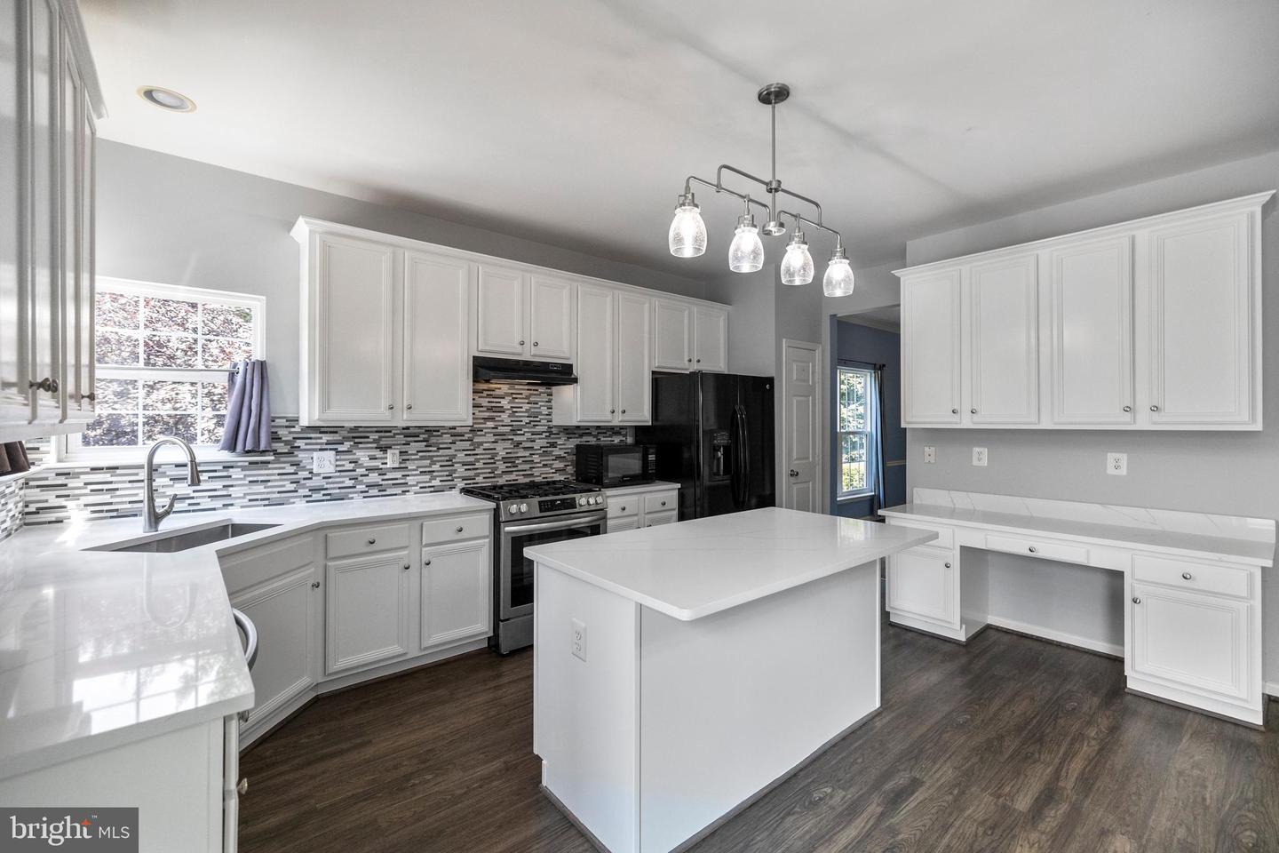 21513 THORNHILL PL, BROADLANDS, Virginia 20148, 5 Bedrooms Bedrooms, ,3 BathroomsBathrooms,Residential,For sale,21513 THORNHILL PL,VALO2101076 MLS # VALO2101076