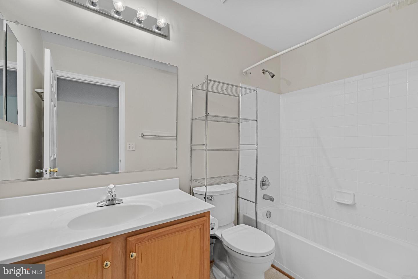 21513 THORNHILL PL, BROADLANDS, Virginia 20148, 5 Bedrooms Bedrooms, ,3 BathroomsBathrooms,Residential,For sale,21513 THORNHILL PL,VALO2101076 MLS # VALO2101076