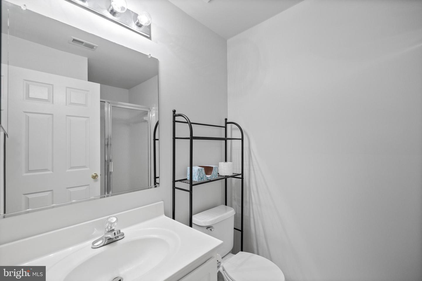 21513 THORNHILL PL, BROADLANDS, Virginia 20148, 5 Bedrooms Bedrooms, ,3 BathroomsBathrooms,Residential,For sale,21513 THORNHILL PL,VALO2101076 MLS # VALO2101076