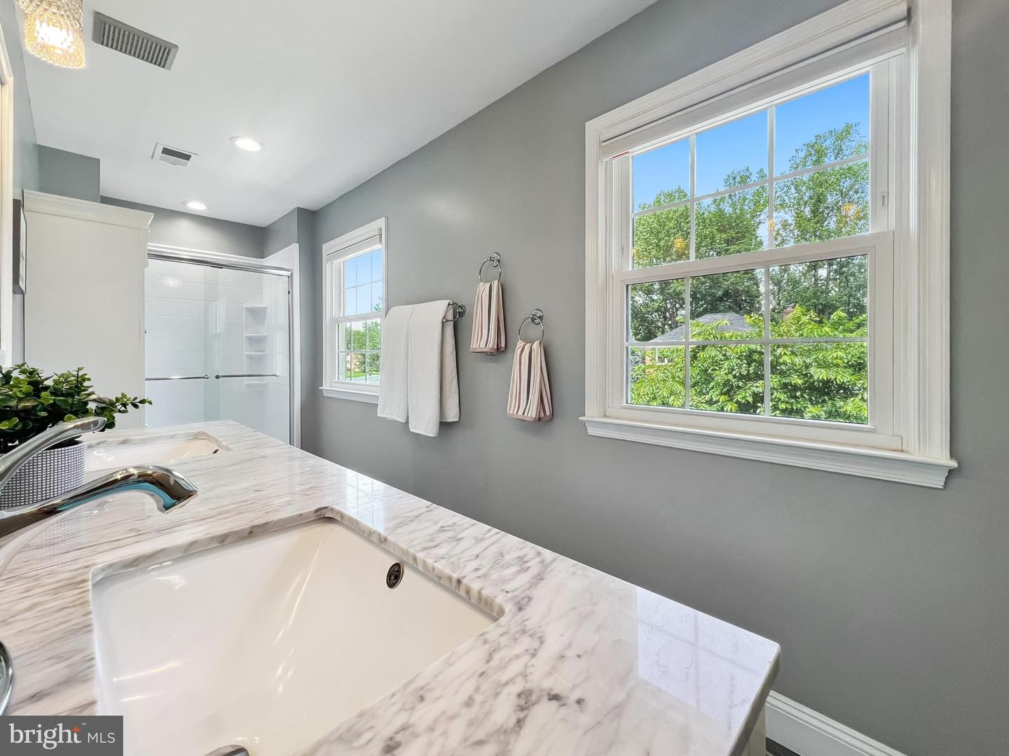 4311 BERWICK PL, WOODBRIDGE, Virginia 22192, 4 Bedrooms Bedrooms, ,2 BathroomsBathrooms,Residential,For sale,4311 BERWICK PL,VAPW2098454 MLS # VAPW2098454