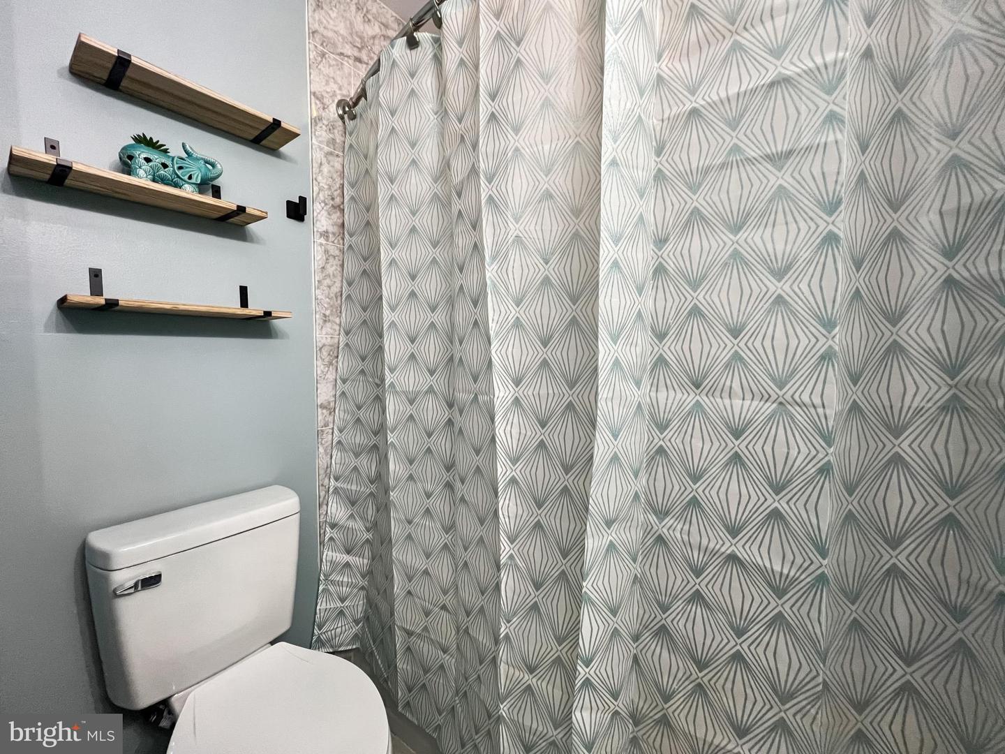 4311 BERWICK PL, WOODBRIDGE, Virginia 22192, 4 Bedrooms Bedrooms, ,2 BathroomsBathrooms,Residential,For sale,4311 BERWICK PL,VAPW2098454 MLS # VAPW2098454