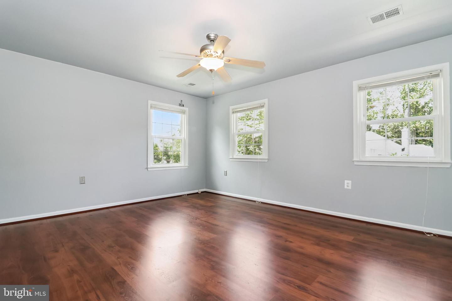 4311 BERWICK PL, WOODBRIDGE, Virginia 22192, 4 Bedrooms Bedrooms, ,2 BathroomsBathrooms,Residential,For sale,4311 BERWICK PL,VAPW2098454 MLS # VAPW2098454