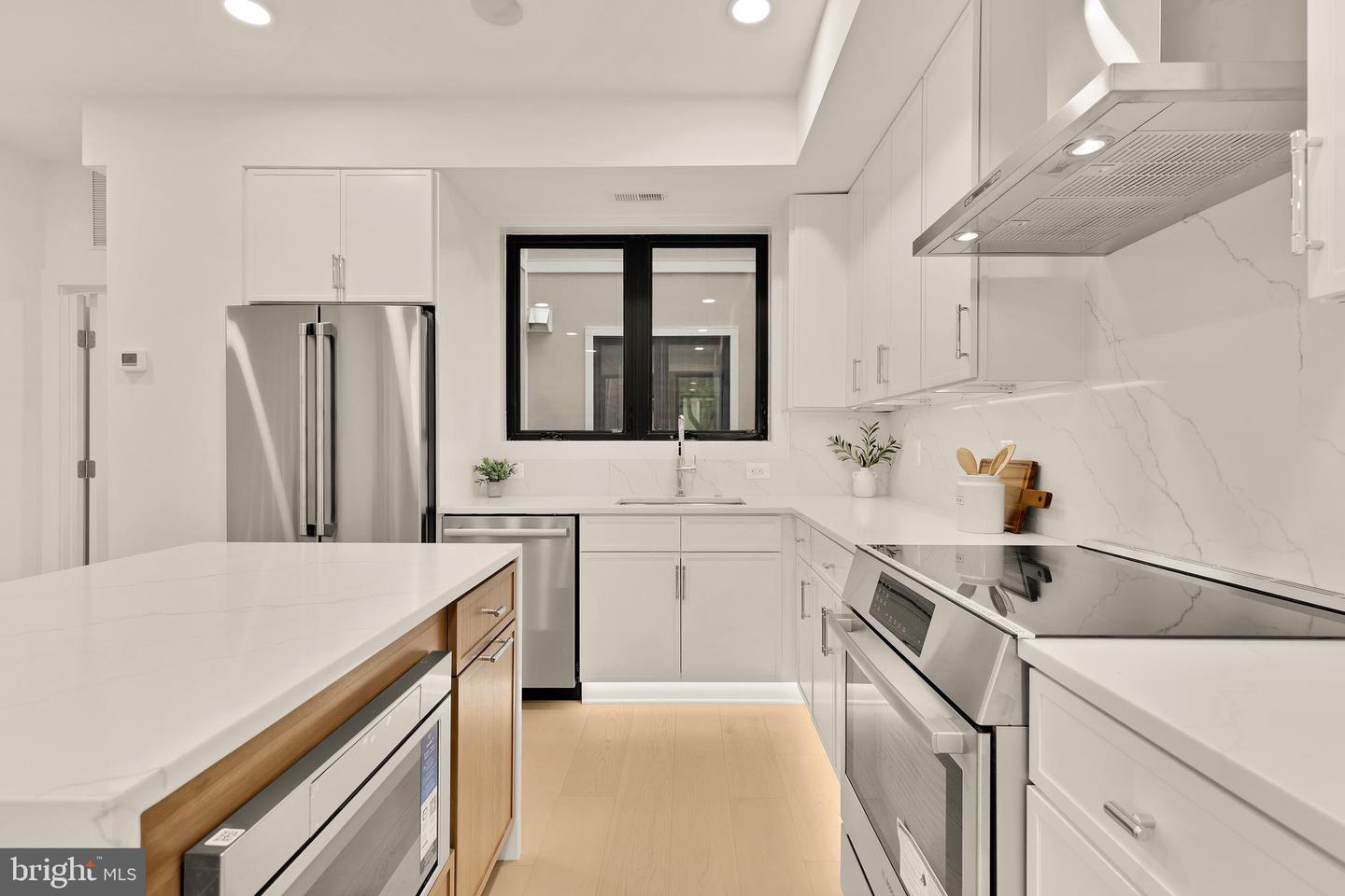 507 L ST NE #3B, WASHINGTON, District Of Columbia 20002, 4 Bedrooms Bedrooms, ,5 BathroomsBathrooms,Residential,For sale,507 L ST NE #3B,DCDC2208820 MLS # DCDC2208820